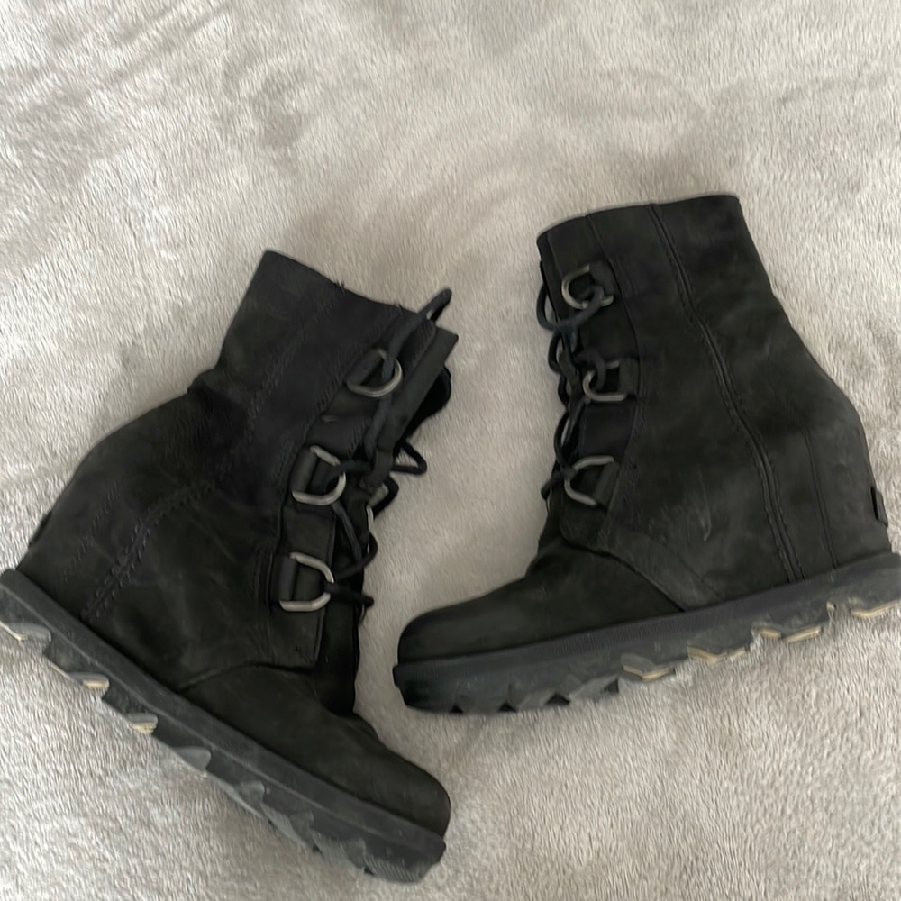 Sorel Joan of Arctic Wedge in size 8 women’s